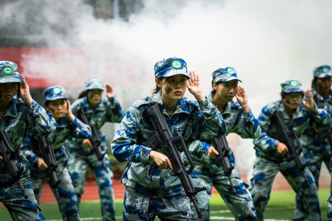 爱游戏体育-独行侠前途光明！，Doinb新星战术调整表现突出气势如虹延续的简单介绍