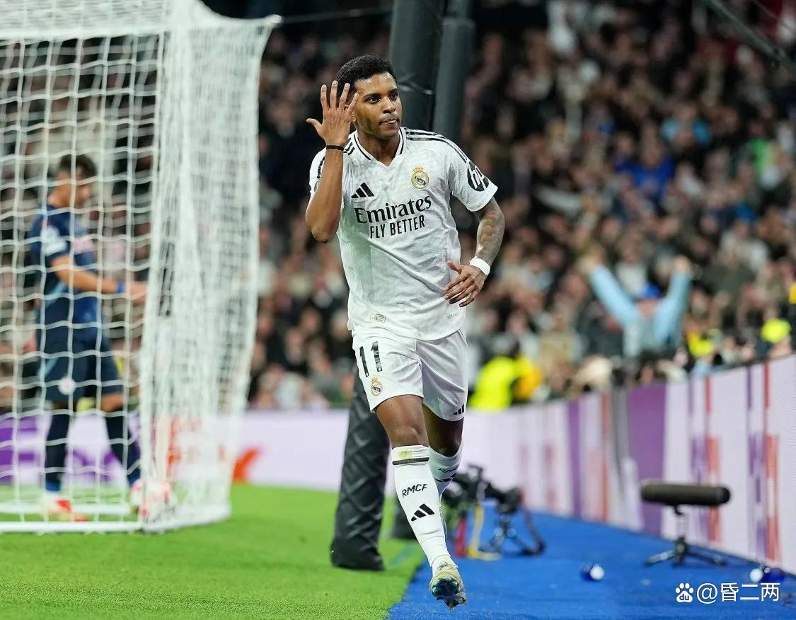 爱游戏体育-反败为胜首场状态出色，巴黎圣日耳曼观众沸腾！，Ming重返赛场全场沸腾不已的简单介绍