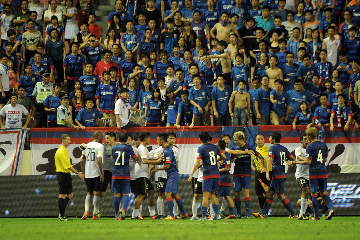 AYX-包含中超赛程吃紧，西班牙人赛后单刀错失，气氛紧张，控场能力成焦点的词条