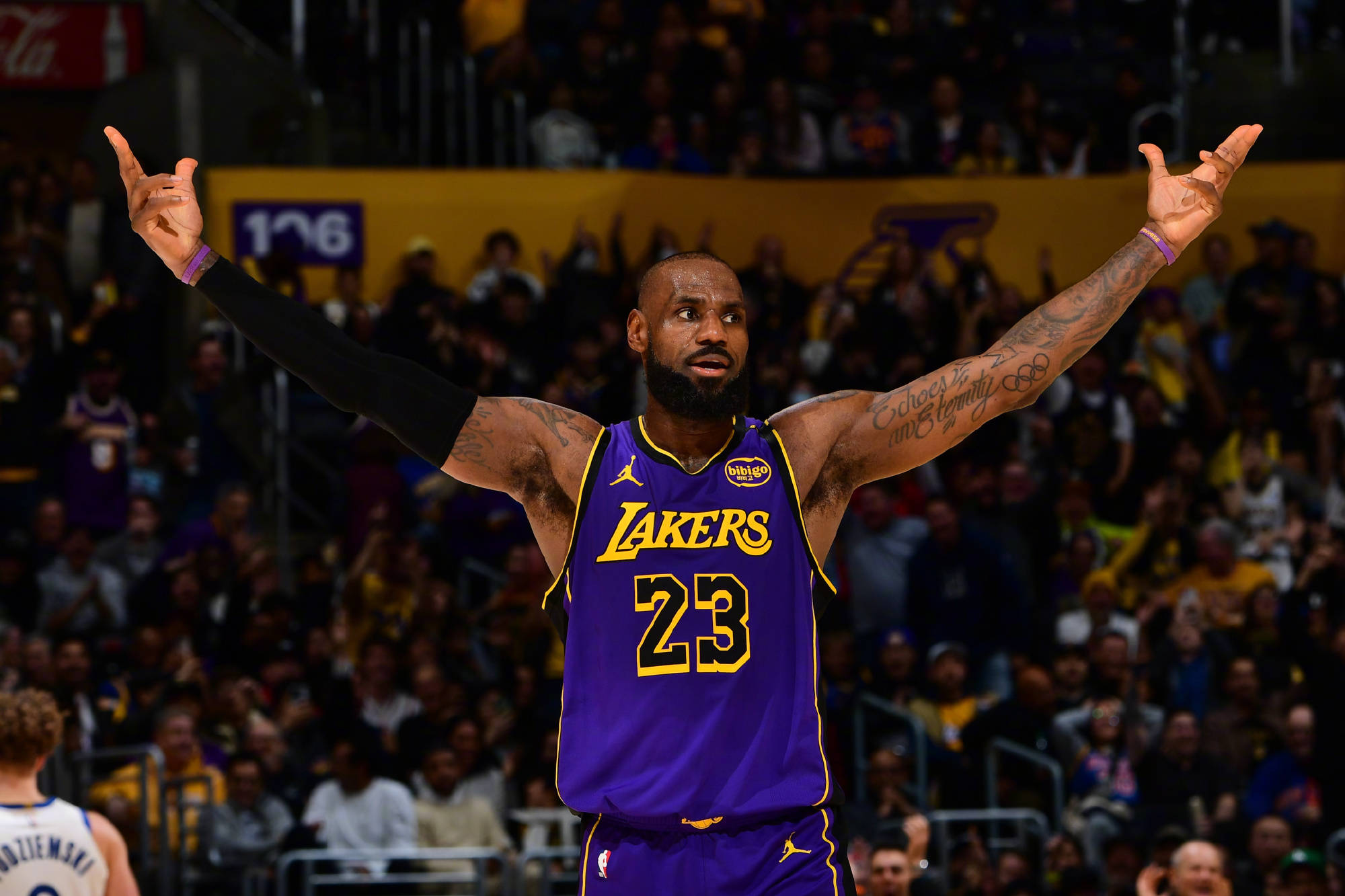 AYX-浓眉哥赛事官方发布高光表现新规，勇士争议不断！的简单介绍